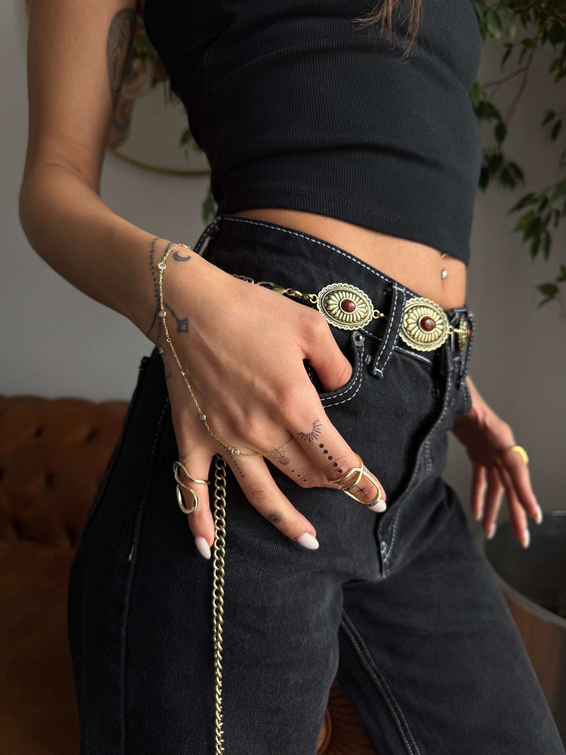 Aura Hands Collection Semi-Temporary